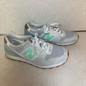 New Balance 696 Sneakers Gray & Mint Size: 8.5